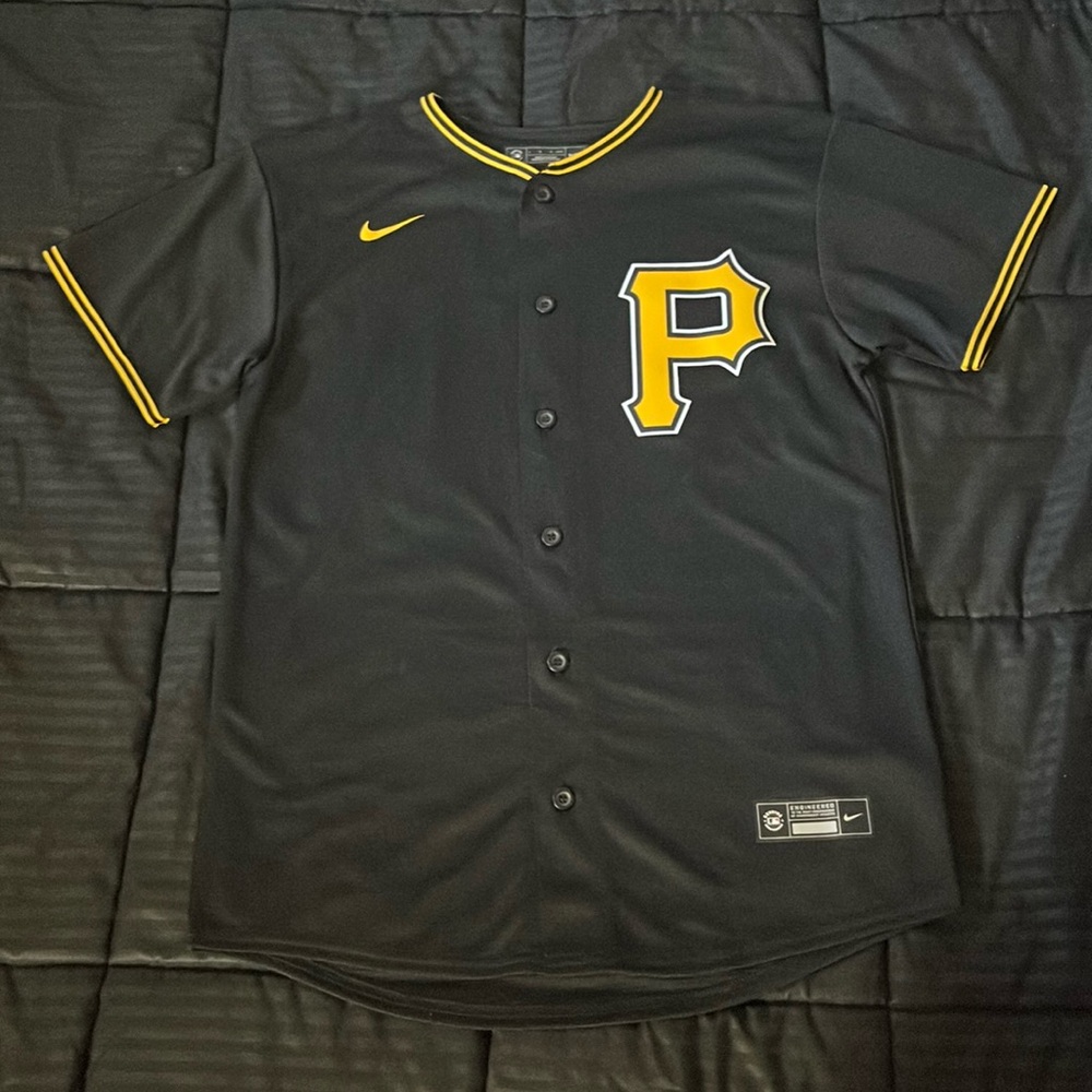 Pirates jersey